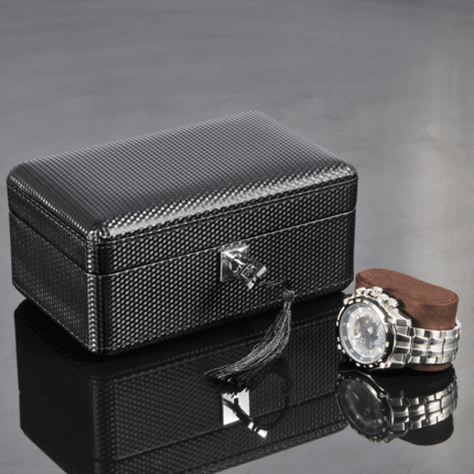 Carbon fiber veneer mechanical watch case